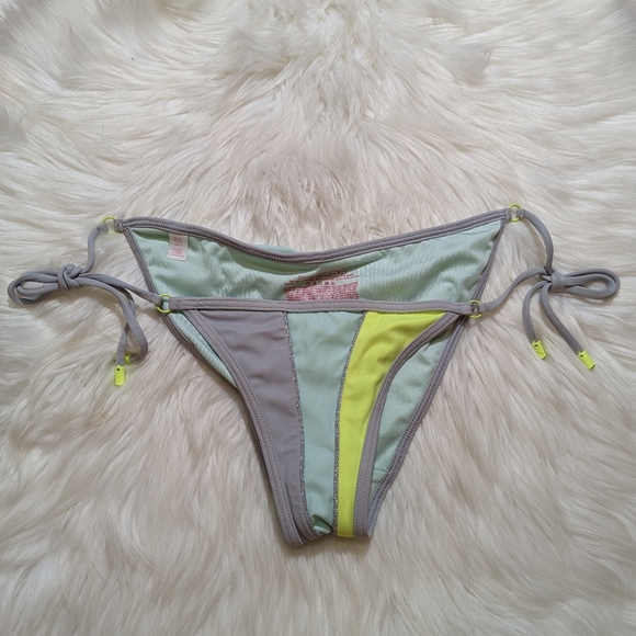 Victoria's Secret The Teeny Bikini La Route Petite Culotte Bikini Bottoms // S - Picture 1 of 4